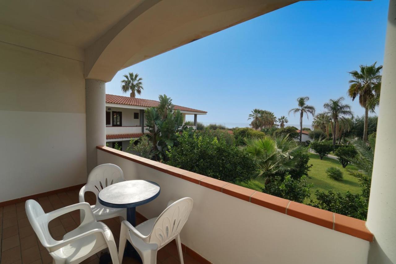 Villaggio Torre Ruffa Robinson Capo Vaticano Ngoại thất bức ảnh