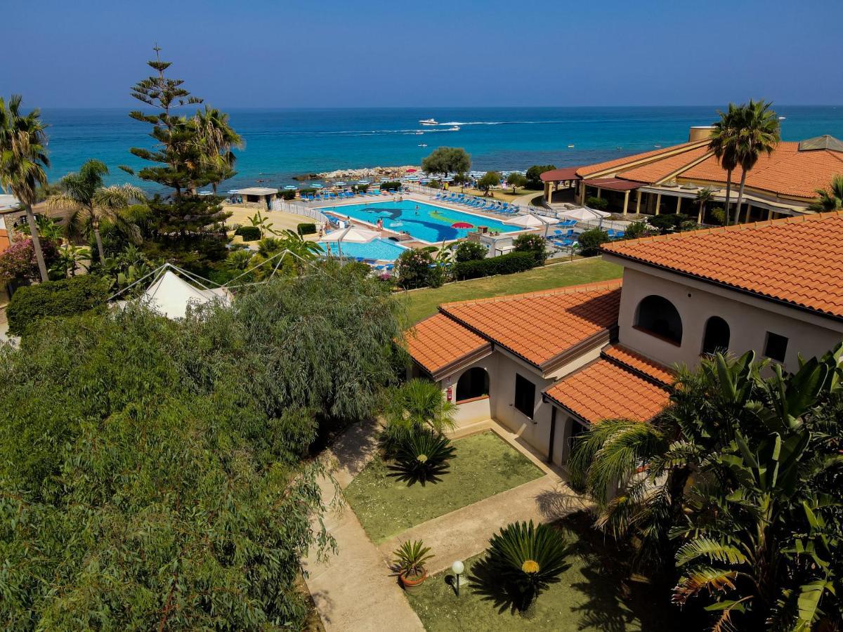 Villaggio Torre Ruffa Robinson Capo Vaticano Ngoại thất bức ảnh