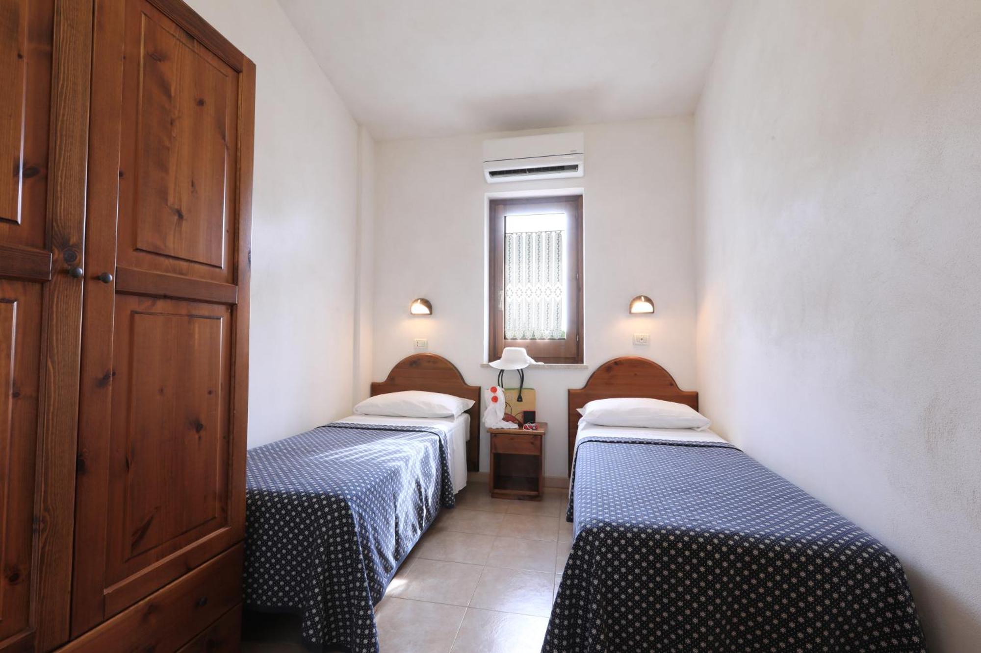 Villaggio Torre Ruffa Robinson Capo Vaticano Phòng bức ảnh