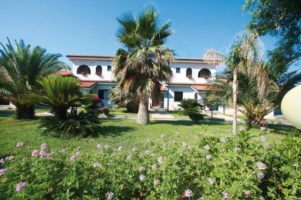 Villaggio Torre Ruffa Robinson Capo Vaticano Ngoại thất bức ảnh